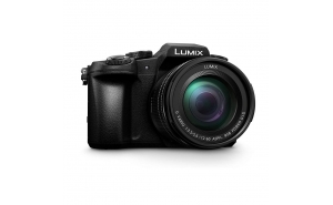 Panasonic Lumix G80 con obiettivo 12-60