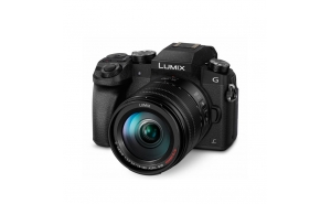 Panasonic Lumix G80 con obiettivo 14-140