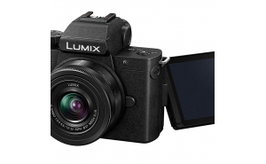 Panasonic Lumix G100 con obiettivo 12-32 mm