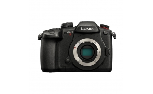 Panasonic Lumix GH5 M2 solo corpo