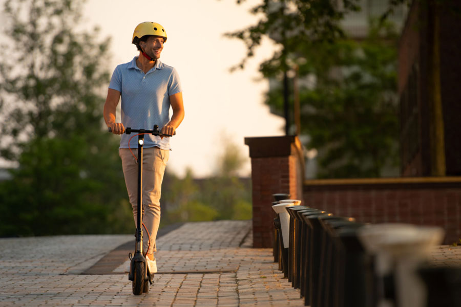 monopattino elettrico segway kickscooter F30E