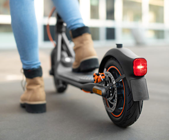 monopattino elettrico segway kickscooter F40E